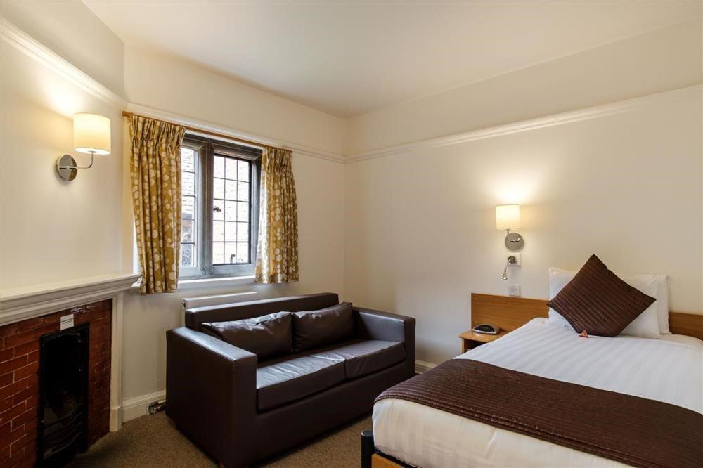 Westminster College Otel CBG Dış mekan fotoğraf