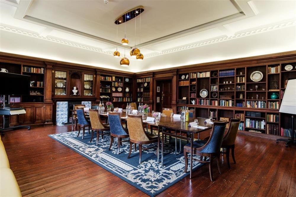 Westminster College Otel CBG Dış mekan fotoğraf