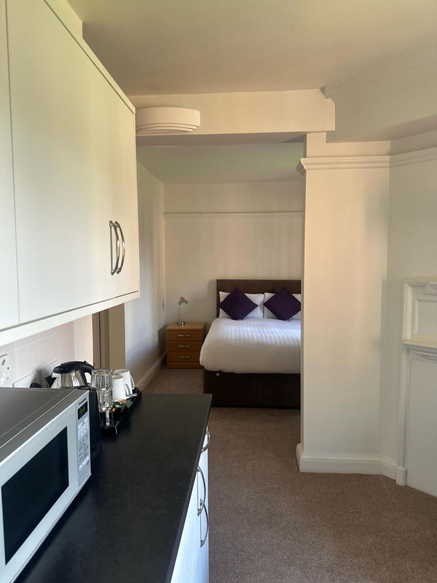 Westminster College Otel CBG Dış mekan fotoğraf