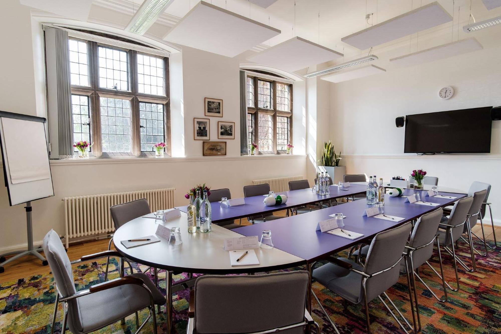 Westminster College Otel CBG Dış mekan fotoğraf